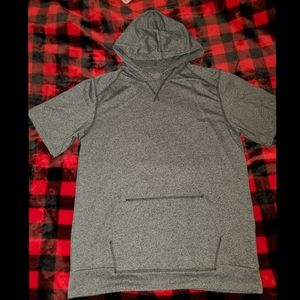 Short sleeve hoodie